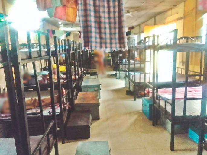 pune news drivers rest rooms or Kondwade at Wakdewadi bus station | वाकडेवाडीत चालक-वाहकांचे विश्रांतिगृह की कोंडवाडा ?