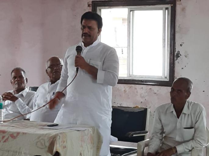 Workers strike of Walchandnagar Industries | वालचंदनगर इंडस्ट्रीजचे कामगार संपावर -: वेतनवाढीची मागणी