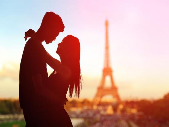 Love is 'smart' ... Social media love and danger, blackmailing increases | प्रेम करा ‘स्मार्ट’ली... सोशल मीडियावरील प्रेम आणि धोका, ब्लॅकमेलिंगमध्ये वाढ