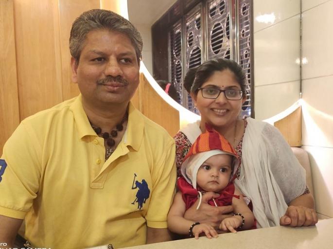 Valentine's Day 2023 Dolas love story of Divyang couple | Valentine's Day 2023 : दिव्यांग जाेडप्याची डोळस प्रेम कहाणी Valentine's Day 2023 Dolas love story of Divyang couple | Valentine's Day 2023 : दिव्यांग जाेडप्याची डोळस प्रेम कहाणी