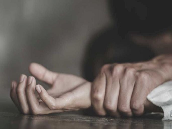 actress and her sister raped charges filed against five in nalasopara police station | धक्कादायक! अभिनेत्रीसह बहिणीवर बलात्कार; पाच जणांविरोधात गुन्हा दाखल actress and her sister raped charges filed against five in nalasopara police station | धक्कादायक! अभिनेत्रीसह बहिणीवर बलात्कार; पाच जणांविरोधात गुन्हा दाखल