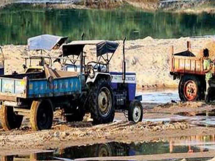 Whose blessing is it for illegal sand mining District Collector questions Chiplun Tehsildar | बेकायदा वाळू उत्खननाला आशीर्वाद कोणाचा, चिपळूण तहसीलदारांना जिल्हाधिकाऱ्यांचा प्रश्न Whose blessing is it for illegal sand mining District Collector questions Chiplun Tehsildar | बेकायदा वाळू उत्खननाला आशीर्वाद कोणाचा, चिपळूण तहसीलदारांना जिल्हाधिकाऱ्यांचा प्रश्न