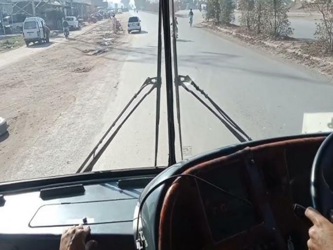 An event that blackened humanity A minor girl was sexually assaulted by a school van driver in Pune | माणुसकीला काळिमा फासणारी घटना; पुण्यात स्कुल व्हॅन चालकाकडून अल्पवयीन मुलीवर लैंगिक अत्याचार An event that blackened humanity A minor girl was sexually assaulted by a school van driver in Pune | माणुसकीला काळिमा फासणारी घटना; पुण्यात स्कुल व्हॅन चालकाकडून अल्पवयीन मुलीवर लैंगिक अत्याचार