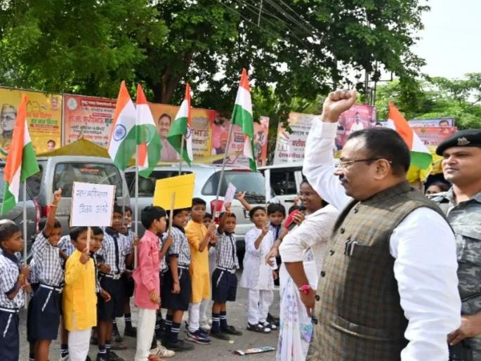 Raza Academy's opposition to chanting slogans 'Vande Mataram'; Controversy over the order of Sudhir Mungantiwar | 'वंदे मातरम्' म्हणायला रझा अकादमीचा विरोध; सुधीर मुनगंटीवारांच्या आदेशावरून वाद Raza Academy's opposition to chanting slogans 'Vande Mataram'; Controversy over the order of Sudhir Mungantiwar | 'वंदे मातरम्' म्हणायला रझा अकादमीचा विरोध; सुधीर मुनगंटीवारांच्या आदेशावरून वाद