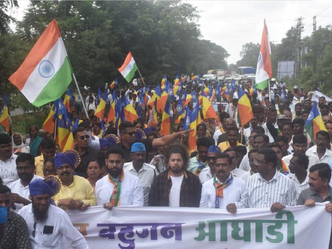 march against contract recruitment by Vanchit Bahujan Aghadi in Sangli | वंचित बहूजन आघाडीतर्फे कंत्राटी भरतीविरोधात सांगलीत मोर्चा march against contract recruitment by Vanchit Bahujan Aghadi in Sangli | वंचित बहूजन आघाडीतर्फे कंत्राटी भरतीविरोधात सांगलीत मोर्चा