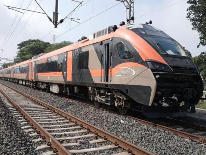 Indigenous 'Vande Bharat' sleeper train runs smoothly; runs at a speed of 180 kmph | स्वदेशी ‘वंदे भारत’ स्लीपर सुसाट; १८० किमी तास वेगाने धावली, ‘मिशन रफ्तार’, ‘मेक इन इंडिया’ मोहिमेचे ऐतिहासिक यश
