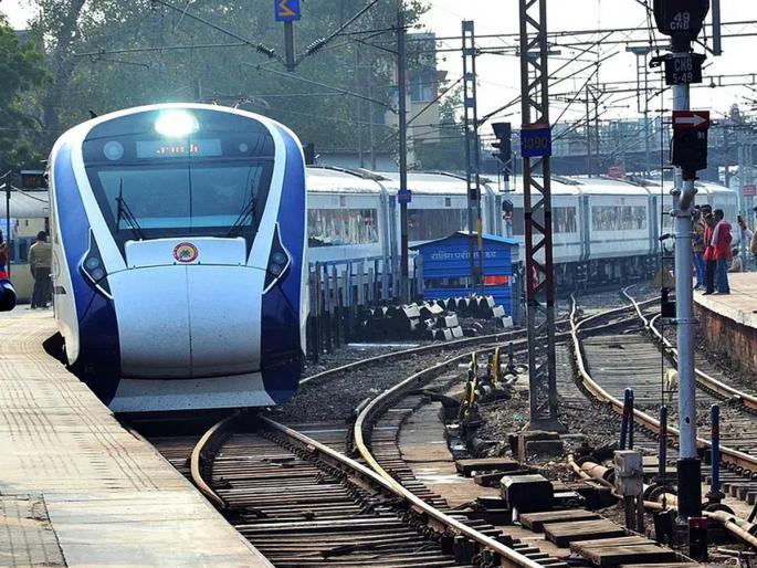 waiting for vande bharat express in the new year construction of a factory in latur but the supply is all over the country | नववर्षात ‘वंदे भारत’ची प्रतीक्षा! लातुरातील फॅक्टरीत बांधणी; पुरवठा मात्र हाेतोय देशभर... waiting for vande bharat express in the new year construction of a factory in latur but the supply is all over the country | नववर्षात ‘वंदे भारत’ची प्रतीक्षा! लातुरातील फॅक्टरीत बांधणी; पुरवठा मात्र हाेतोय देशभर...