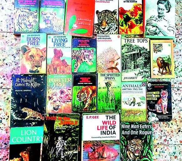 Maitre Wildlife and other such Gatti books .. | मैत्र वन्यजीवांशी अन् अशीही गट्टी पुस्तकांशी..