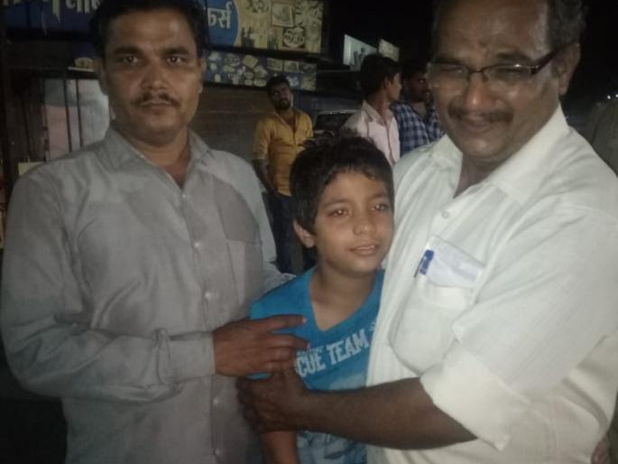 Varadaraj kidnapping drama to escape from the job scandal | नोकरी घोटाळ्यातून सुटण्यासाठीच वरदराज अपहरण नाट्य Varadaraj kidnapping drama to escape from the job scandal | नोकरी घोटाळ्यातून सुटण्यासाठीच वरदराज अपहरण नाट्य