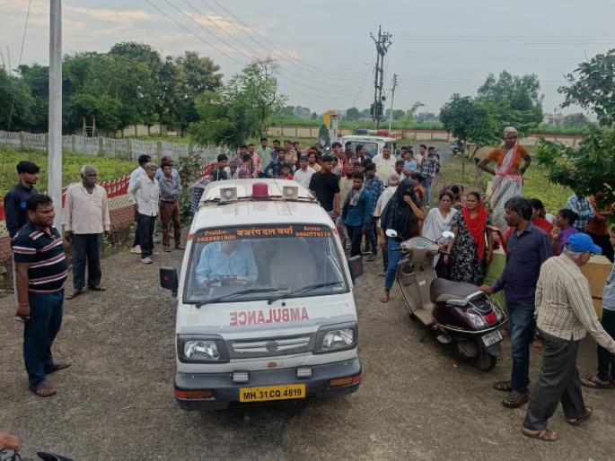 Body of youth found hanging from tree, relatives suspect accidental death | झाडावर लटकलेल्या स्थितीत आढळला युवकाचा मृतदेह, नातेवाइकांना घातपाताचा संशय