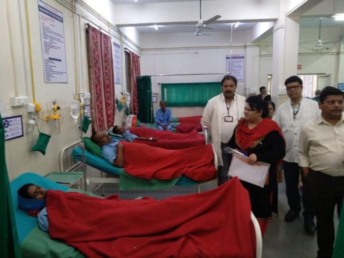 District hospital facilities inspected the officers, inspecting | जिल्हा रुग्णालयातील सुविधांनी अधिकारी भारावले, कायाकल्पच्या चमूकडून पाहणी District hospital facilities inspected the officers, inspecting | जिल्हा रुग्णालयातील सुविधांनी अधिकारी भारावले, कायाकल्पच्या चमूकडून पाहणी