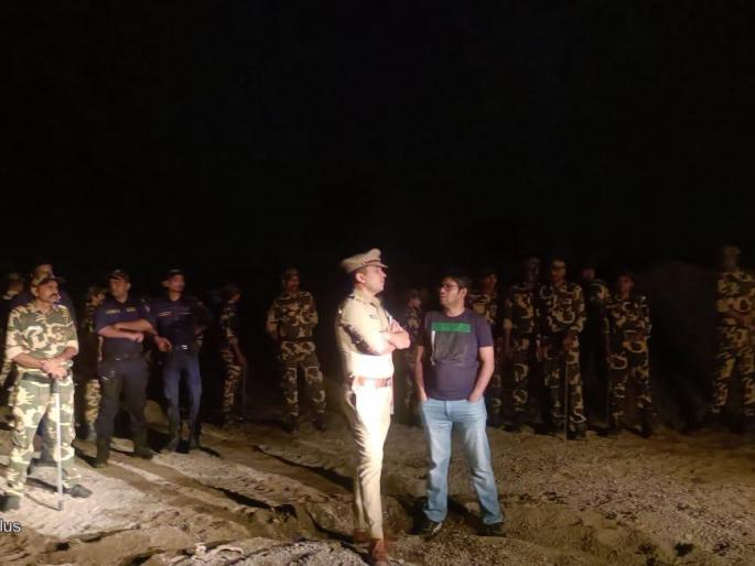 sand lifting started from yashoda raid by collector and sp | ‘यशोदे’तून सुरु होता वाळू उपसा; ‘कलेक्टर’ अन् ‘एसपीं’चा छापा   sand lifting started from yashoda raid by collector and sp | ‘यशोदे’तून सुरु होता वाळू उपसा; ‘कलेक्टर’ अन् ‘एसपीं’चा छापा