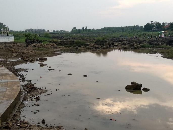 Not 75 but 117 rivers in the state are 'amrit channels' | राज्यातील ७५ नव्हे ११७ नद्या होतेय 'अमृतवाहिन्या' Not 75 but 117 rivers in the state are 'amrit channels' | राज्यातील ७५ नव्हे ११७ नद्या होतेय 'अमृतवाहिन्या'