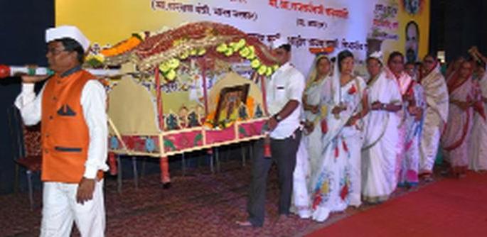 Youth Festival is a folk art scene | युवक महोत्सवात झाला लोककलेचा जागर Youth Festival is a folk art scene | युवक महोत्सवात झाला लोककलेचा जागर