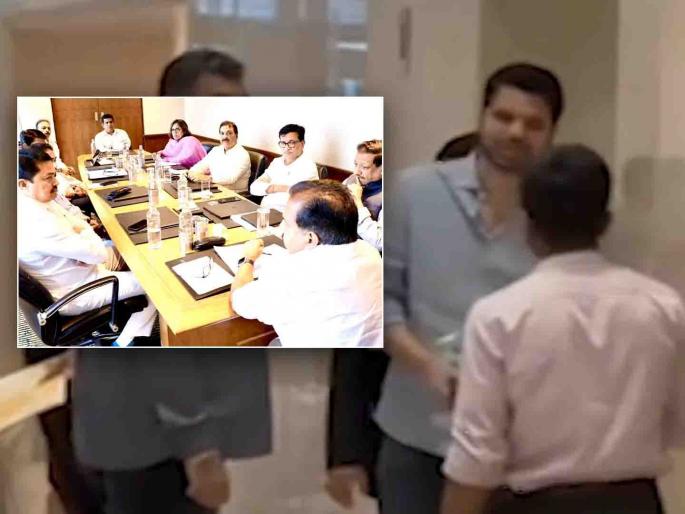 Thackeray group leader Varun Sardesai attended the Congress meeting on Sunday | काँग्रेसच्या अंतर्गत बैठकीला वरुण सरदेसाईंची हजेरी; नाना पटोले म्हणाले, "ज्या दोन आमदारांनी गडबड केली..." Thackeray group leader Varun Sardesai attended the Congress meeting on Sunday | काँग्रेसच्या अंतर्गत बैठकीला वरुण सरदेसाईंची हजेरी; नाना पटोले म्हणाले, "ज्या दोन आमदारांनी गडबड केली..."