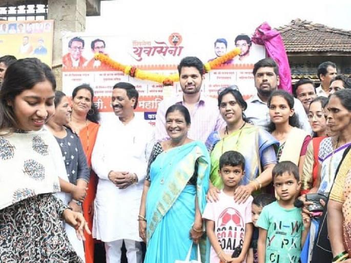 Deepak Kesarkar is not blocked but if he is saying pride says Varun Sardesai | दीपक केसरकरांना अडविले नाही पण ते म्हणत असतील तर अभिमान - वरूण सरदेसाई  Deepak Kesarkar is not blocked but if he is saying pride says Varun Sardesai | दीपक केसरकरांना अडविले नाही पण ते म्हणत असतील तर अभिमान - वरूण सरदेसाई