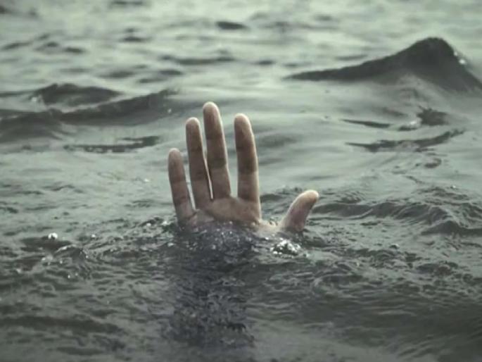 13 year old schoolgirl dies after swimming in Varye satara | डोहात पोहायला गेलेल्या शाळकरी मुलीचा बुडून मृत्यू, वर्ये येथील घटना 13 year old schoolgirl dies after swimming in Varye satara | डोहात पोहायला गेलेल्या शाळकरी मुलीचा बुडून मृत्यू, वर्ये येथील घटना