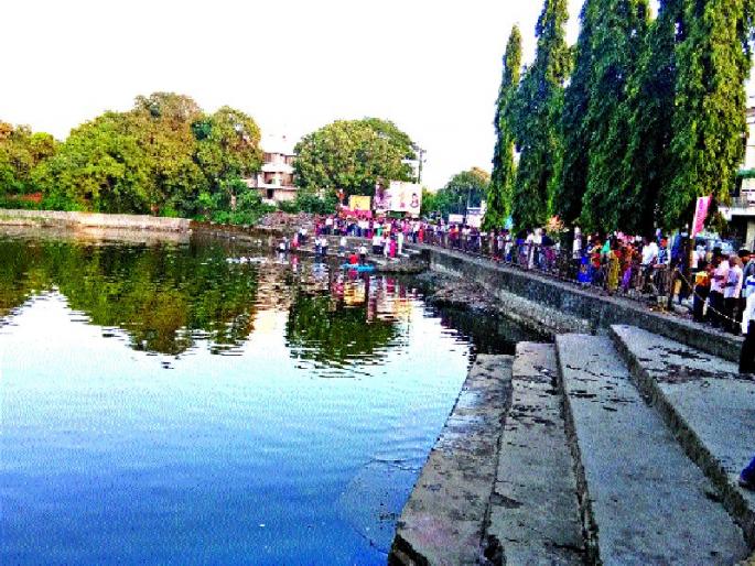 Everywhere to prepare for the farewell to Bappa, the police, the fire brigade, the hometown and the survivors were deployed. | बाप्पाला निरोप देण्यासाठी सर्वत्र सज्जता, पोलीस, अग्निशमन दल, गृहरक्षक दल, जीवरक्षकही तैनात