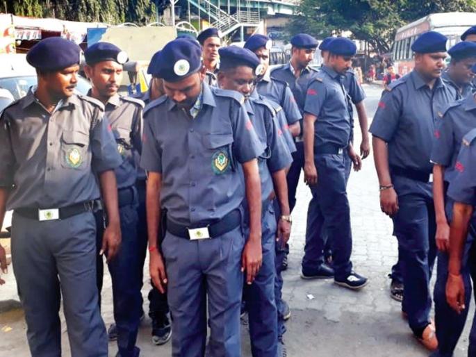 Recovery of fine of 13 lakh rupees was collected from garbage collectors | कचरा टाकणाऱ्यांकडून केला वसईत १३ लाखांचा दंड वसूल