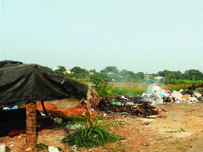 Vasai Virar's Clean Mission is about three | वसई विरारच्या स्वच्छ अभियानाचे तीन तेरा Vasai Virar's Clean Mission is about three | वसई विरारच्या स्वच्छ अभियानाचे तीन तेरा