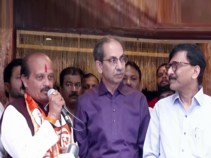 vasant more joins thackeray group at matoshree in presence of uddhav thackeray | वसंत मोरेंची ठाकरे गटात घरवापसी; पहिली प्रतिक्रिया देताना म्हणाले, “भविष्यात पुणे शहरात...” vasant more joins thackeray group at matoshree in presence of uddhav thackeray | वसंत मोरेंची ठाकरे गटात घरवापसी; पहिली प्रतिक्रिया देताना म्हणाले, “भविष्यात पुणे शहरात...”