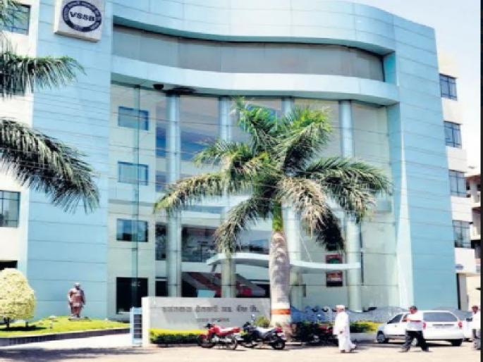 Vasantdada Bank scam: HC to hear 'Co-operation' scandal | वसंतदादा बँक घोटाळ्यास ‘सहकार’चा खो, स्थगितीचा सपाटा, अंतिम टप्प्यात येऊ सुनावणी रेंगाळली Vasantdada Bank scam: HC to hear 'Co-operation' scandal | वसंतदादा बँक घोटाळ्यास ‘सहकार’चा खो, स्थगितीचा सपाटा, अंतिम टप्प्यात येऊ सुनावणी रेंगाळली