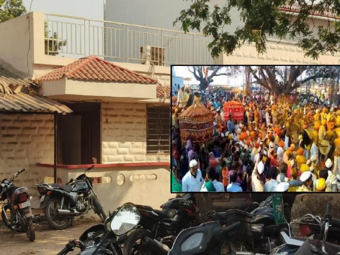 Vashi yatra two groups rioted In Kolhapur's cases against each other were filed | Kolhapur Crime: वाशीत यात्रेतील मानपानावरुन दोन गटात राडा, परस्पर विरोधी गुन्हे दाखल  Vashi yatra two groups rioted In Kolhapur's cases against each other were filed | Kolhapur Crime: वाशीत यात्रेतील मानपानावरुन दोन गटात राडा, परस्पर विरोधी गुन्हे दाखल