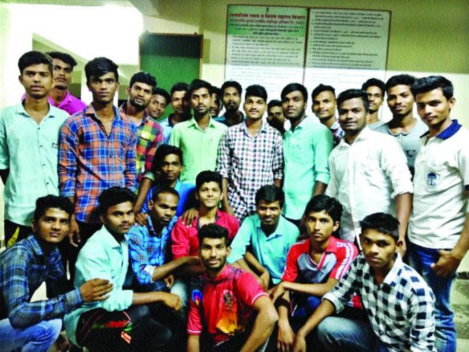 Lokmat Effect - Appointment of new Homeopass in the hostel, solutions in the students | लोकमत इफेक्ट - वसतिगृहात नवीन गृहपालांची नियुक्ती, विद्यार्थ्यांमध्ये समाधान Lokmat Effect - Appointment of new Homeopass in the hostel, solutions in the students | लोकमत इफेक्ट - वसतिगृहात नवीन गृहपालांची नियुक्ती, विद्यार्थ्यांमध्ये समाधान