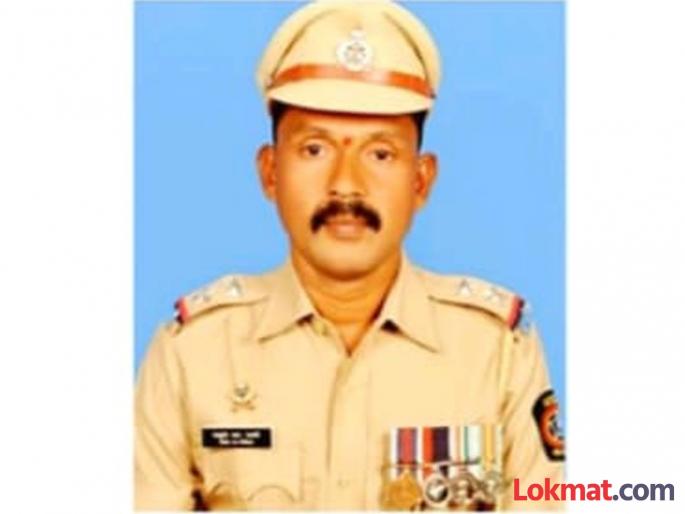 26 years of struggle, 101 Maoists killed, many honours, Vasudev Madavi's struggle in the forest | २६ वर्षे झुंज, १०१ माओवादी केले ठार अनेक सन्मान, वासुदेव मडावी यांचा जंगलातील संघर्ष 26 years of struggle, 101 Maoists killed, many honours, Vasudev Madavi's struggle in the forest | २६ वर्षे झुंज, १०१ माओवादी केले ठार अनेक सन्मान, वासुदेव मडावी यांचा जंगलातील संघर्ष