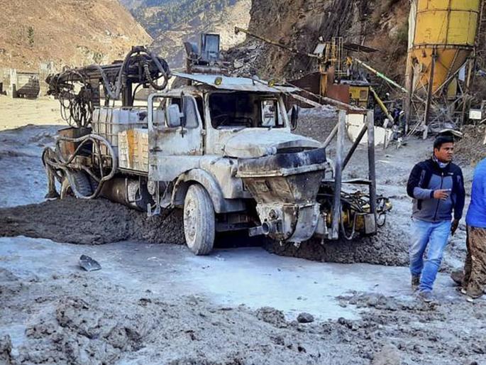 Uttarakhand glacier burst: Incident in Uttarakhand due to road work, land mines | Uttarakhand glacier burst: रस्ते बांधकाम, सुरुंगामुळे हिमकड्यांना भेगा पडल्या; पुण्याच्या हवामान शास्त्रज्ञांनाचा दावा Uttarakhand glacier burst: Incident in Uttarakhand due to road work, land mines | Uttarakhand glacier burst: रस्ते बांधकाम, सुरुंगामुळे हिमकड्यांना भेगा पडल्या; पुण्याच्या हवामान शास्त्रज्ञांनाचा दावा