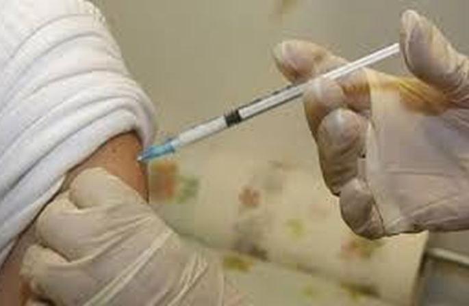 Vaccination stopped in 117 centers in Washim district due to lack of vaccine | लसीअभावी वाशिम जिल्ह्यातील ११७ केंद्रांतील लसीकरण ठप्प Vaccination stopped in 117 centers in Washim district due to lack of vaccine | लसीअभावी वाशिम जिल्ह्यातील ११७ केंद्रांतील लसीकरण ठप्प