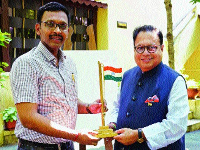 The tradition of lighting, not light off, - Vijay Darda | दिवा विझविण्याची नाही, तर लावण्याची परंपरा - विजय दर्डा