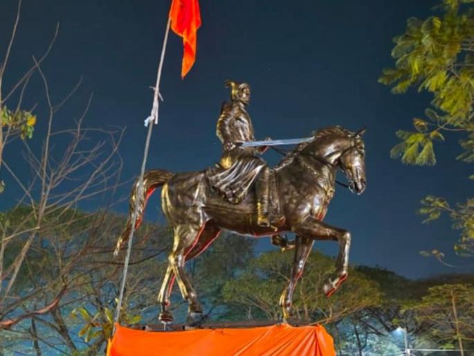 A statue of Ashwaruda Chhatrapati Shivaji Maharaj erected in the panaji | राजधानीत उभारला अश्वरुढ छत्रपती शिवाजी महाराजांचा पुतळा A statue of Ashwaruda Chhatrapati Shivaji Maharaj erected in the panaji | राजधानीत उभारला अश्वरुढ छत्रपती शिवाजी महाराजांचा पुतळा