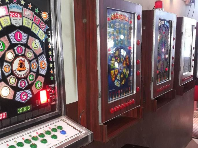 Kolhapur: Print on video game parlor at Shingoshi Market | कोल्हापूर : शिंगोशी मार्केट येथील व्हिडीओ गेम पार्लरवर छापा