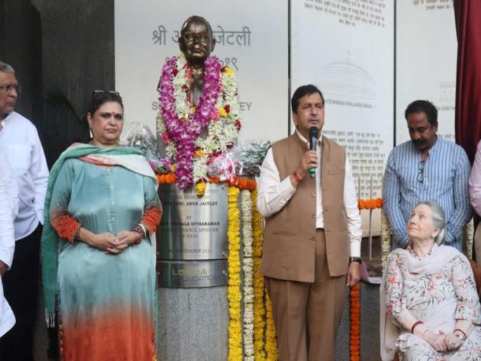 Late Arun Jaitley's great contribution to the country and the party - Minister Mangal Prabhat Lodha | स्वर्गीय अरुण जेटली यांचे देशासाठी अन् पक्षासाठी खूप मोठे योगदान- मंगल प्रभात लोढा Late Arun Jaitley's great contribution to the country and the party - Minister Mangal Prabhat Lodha | स्वर्गीय अरुण जेटली यांचे देशासाठी अन् पक्षासाठी खूप मोठे योगदान- मंगल प्रभात लोढा