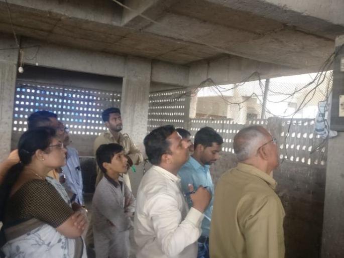 Rupees of 33 lakh electricity thieves in Panvel, 130 people charged by officer | पनवेलमध्ये 33 लाखांच्या वीज चोऱ्या, 130 जणांवर कारवाई Rupees of 33 lakh electricity thieves in Panvel, 130 people charged by officer | पनवेलमध्ये 33 लाखांच्या वीज चोऱ्या, 130 जणांवर कारवाई