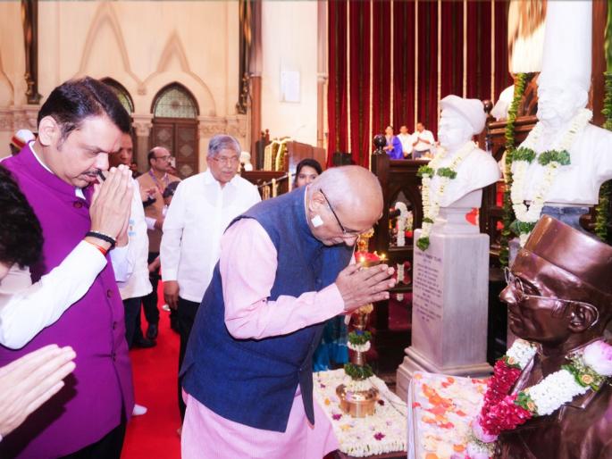 cm devendra fadnavis inaugurated the swatantryaveer vinayak damodar savarkar centre for research and studies at mumbai university | “स्वातंत्र्यवीर सावरकर केवळ एक नाव नाही; एक विचार, अख्खी संस्था!”: CM देवेंद्र फडणवीस cm devendra fadnavis inaugurated the swatantryaveer vinayak damodar savarkar centre for research and studies at mumbai university | “स्वातंत्र्यवीर सावरकर केवळ एक नाव नाही; एक विचार, अख्खी संस्था!”: CM देवेंद्र फडणवीस