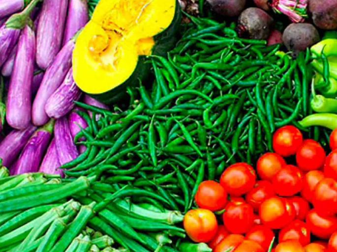 Vegetable prices fall, rains hit; Farsabi, sevga, peas under control: Coriander also became cheaper | भाजीपाल्याचे दर घसरले, पावसाचा फटका; फरसबी, शेवगा, वाटाणा नियंत्रणात : कोथिंबीरही झाली स्वस्त Vegetable prices fall, rains hit; Farsabi, sevga, peas under control: Coriander also became cheaper | भाजीपाल्याचे दर घसरले, पावसाचा फटका; फरसबी, शेवगा, वाटाणा नियंत्रणात : कोथिंबीरही झाली स्वस्त