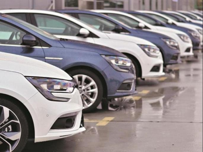Corona virus : Loss due to Corona is now of auto industry that was already hit by a recession | Corona virus : आधीच आर्थिक मंदीच्या तडाख्यात सापडलेल्या वाहन उद्योगाला आता कोरोनाचा फटका Corona virus : Loss due to Corona is now of auto industry that was already hit by a recession | Corona virus : आधीच आर्थिक मंदीच्या तडाख्यात सापडलेल्या वाहन उद्योगाला आता कोरोनाचा फटका
