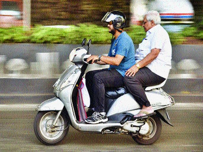 What about the safety of the bus passengers sitting on the back seat? | दुचाकीच्या मागच्या सीटवर बसणाऱ्या प्रवाशाच्या सुरक्षेचे काय?
