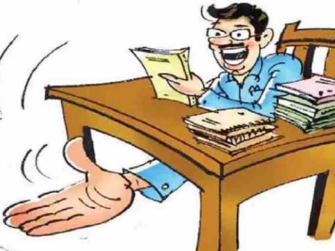 Talathi was caught red handed while accepting a bribe of Rs 10,000 in Velhe taluka | वेल्हे तालुक्यात दहा हजारची लाच घेताना तलाठीला रंगेहाथ पकडले Talathi was caught red handed while accepting a bribe of Rs 10,000 in Velhe taluka | वेल्हे तालुक्यात दहा हजारची लाच घेताना तलाठीला रंगेहाथ पकडले