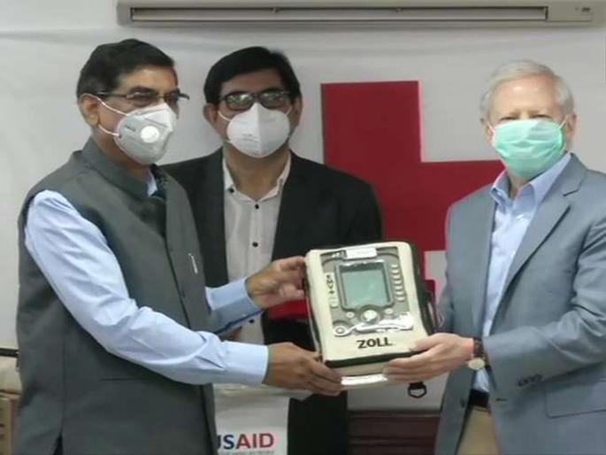 us ambassador to india ken juster hands over the first lot of 100 ventilators | CoronaVirus News: अमेरिकेनं मैत्री निभावली; भारताकडे १०० व्हेंटिलेटर्स सोपवली us ambassador to india ken juster hands over the first lot of 100 ventilators | CoronaVirus News: अमेरिकेनं मैत्री निभावली; भारताकडे १०० व्हेंटिलेटर्स सोपवली