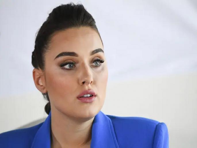 Former Miss Ukraine Veronika Didusenko Describes Escaping From Kyiv With 7-Year-Old Son | माजी मिस युक्रेन Veronika Didusenko लाही देश सोडावा लागला, अमेरिकेतून शेअर केल्या वेदना Former Miss Ukraine Veronika Didusenko Describes Escaping From Kyiv With 7-Year-Old Son | माजी मिस युक्रेन Veronika Didusenko लाही देश सोडावा लागला, अमेरिकेतून शेअर केल्या वेदना