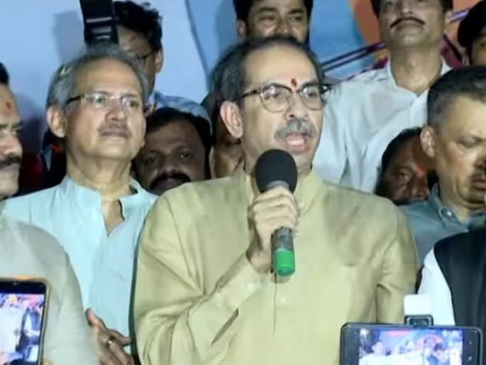 Uddhav Thackeray attacks on cm shinde in Mumbra speech | शाखा तोडली, बॅनर फाडले, निवडणुकीत तुमची मस्ती फाडू; उद्धव ठाकरे मुंब्र्यात कडाडले! Uddhav Thackeray attacks on cm shinde in Mumbra speech | शाखा तोडली, बॅनर फाडले, निवडणुकीत तुमची मस्ती फाडू; उद्धव ठाकरे मुंब्र्यात कडाडले!