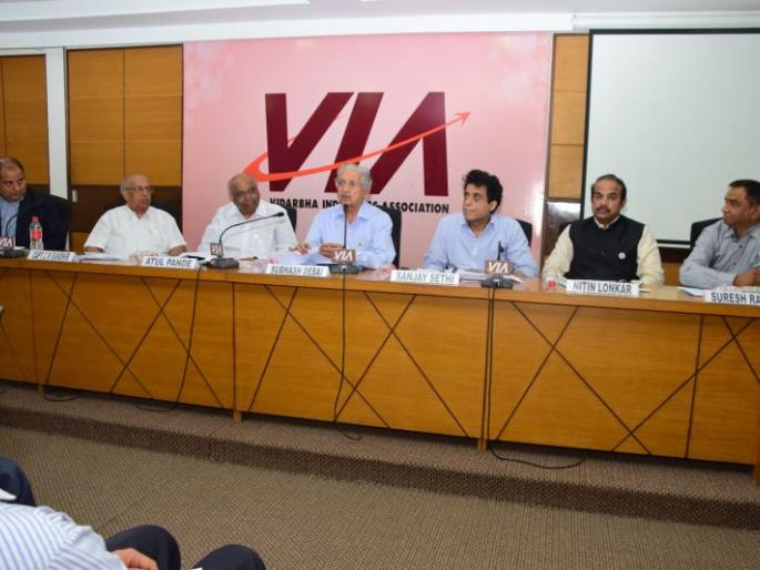 Trying to scale the industry: Subhash Desai | उद्योगाला झुकते माप देण्याचा प्रयत्न : सुभाष देसाई