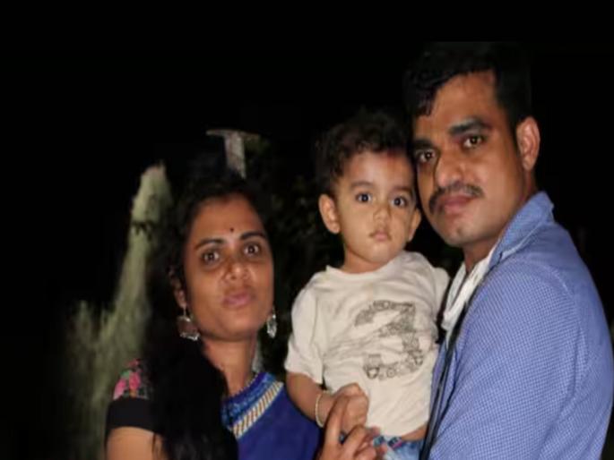 Poonch Terrorist Attack Jawan vicky pahade from Chhindwara in Madhya Pradesh was martyred | जम्मू-काश्मीर: दहशतवादी हल्ल्यात एकुलता एक मुलगा शहीद; चिमुकला पोरका झाला Poonch Terrorist Attack Jawan vicky pahade from Chhindwara in Madhya Pradesh was martyred | जम्मू-काश्मीर: दहशतवादी हल्ल्यात एकुलता एक मुलगा शहीद; चिमुकला पोरका झाला