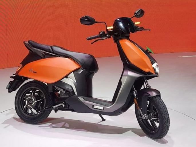 hero motocorp vida v1 plus and v1 pro electric scooters launch | Hero Motocorp ची पहिली इलेक्ट्रिक स्कूटर Vida V1 लाँच; 165KM ची मिळेल रेंज hero motocorp vida v1 plus and v1 pro electric scooters launch | Hero Motocorp ची पहिली इलेक्ट्रिक स्कूटर Vida V1 लाँच; 165KM ची मिळेल रेंज