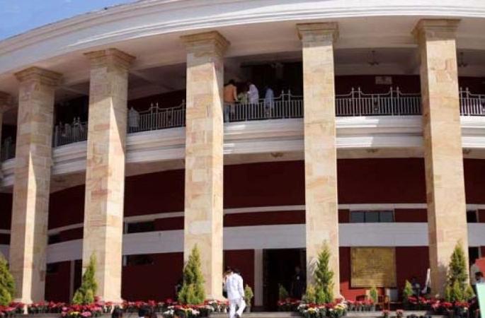 Winter session 2019; Winter session is concluded | हिवाळी अधिवेशन २०१९; थकीत कर्ज माफीच्या घोषणेने अधिवेशनाचे सूप वाजले