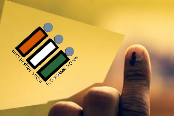 Lok Sabha Election 2019; Encourage voting done by students at Lakhan in Nagpur district | Lok Sabha Election 2019; नागपूर जिल्ह्यात लाखावर विद्यार्थ्यांनी केले मतदानासाठी प्रोत्साहित Lok Sabha Election 2019; Encourage voting done by students at Lakhan in Nagpur district | Lok Sabha Election 2019; नागपूर जिल्ह्यात लाखावर विद्यार्थ्यांनी केले मतदानासाठी प्रोत्साहित