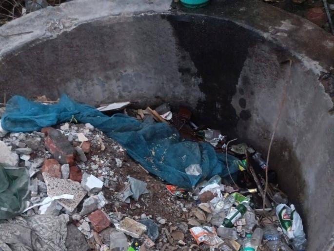 Redevelopment of building in Naipadya by filling old well; Thanekar resident angry! | जुनी विहीर बुजवून नाैपाड्यात इमारतीचा पुनर्विकास; ठाणेकर रहिवाशी संतप्त! Redevelopment of building in Naipadya by filling old well; Thanekar resident angry! | जुनी विहीर बुजवून नाैपाड्यात इमारतीचा पुनर्विकास; ठाणेकर रहिवाशी संतप्त!